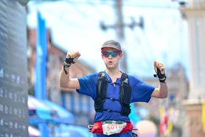 BIB: 5018
                            <button type="button" onclick="openModal(24882945)" class="btn btn-primary btn-sm float-right btn-popup" data-toggle="modal" data-target=".modal-high-quality">
                        <i class="fas fa-shopping-cart"></i> Add to Cart
                    </button>
                                            <button type="button" onclick="isThisMe(24882945, true)" class="btn btn-success btn-sm float-right btn-popup btn-isme hidden" data-toggle="tooltip" data-placement="bottom" title="นี่คือรูปของคุณใช่ไหม คลิกที่นี่เพื่อเอาเข้าอัลบั้ม">
                        <i class="fas fa-plus"></i> Add to album
                    </button>
                    <button type="button" onclick="isThisMe(24882945, false)" class="btn btn-warning btn-sm float-right btn-popup btn-isnotme hidden">
                        <i class="fas fa-ban"></i> Remove from album
                    </button>